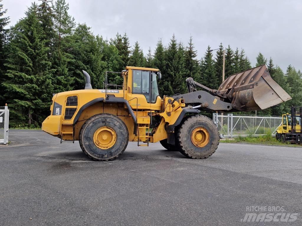 Volvo L 220 G Фронтальні навантажувачі