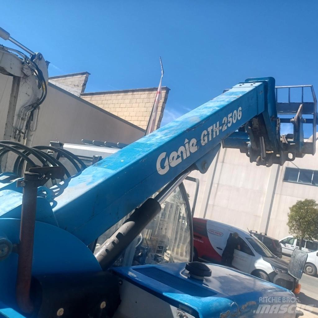 Genie GTH 2506 Телескопічні навантажувачі