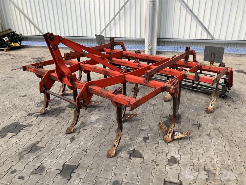 Becker Grubber 3m Культиватори