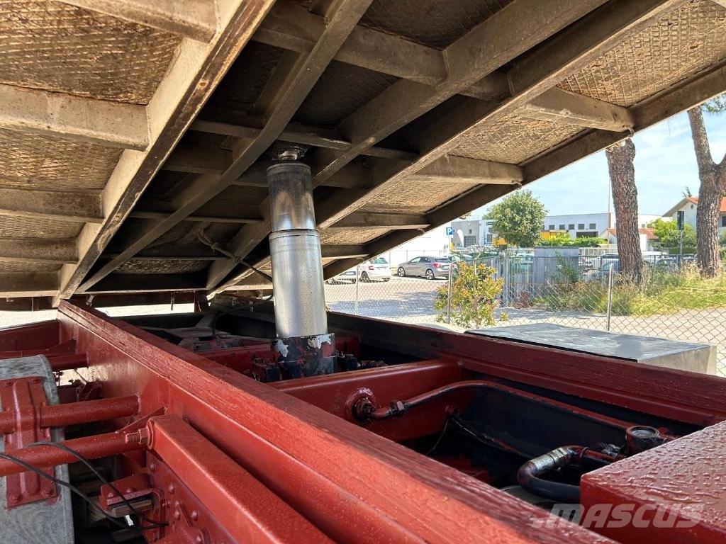 Iveco 120E18K Вантажівки-платформи/бокове розвантаження