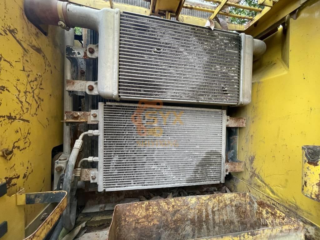 Komatsu PC 220-7 Гусеничні екскаватори