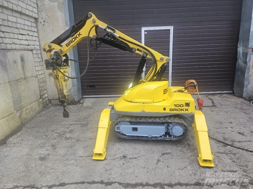 Brokk 100 Екскаватори для знесення споруд