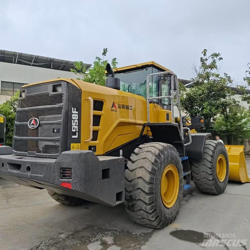 SDLG 958F Фронтальні навантажувачі