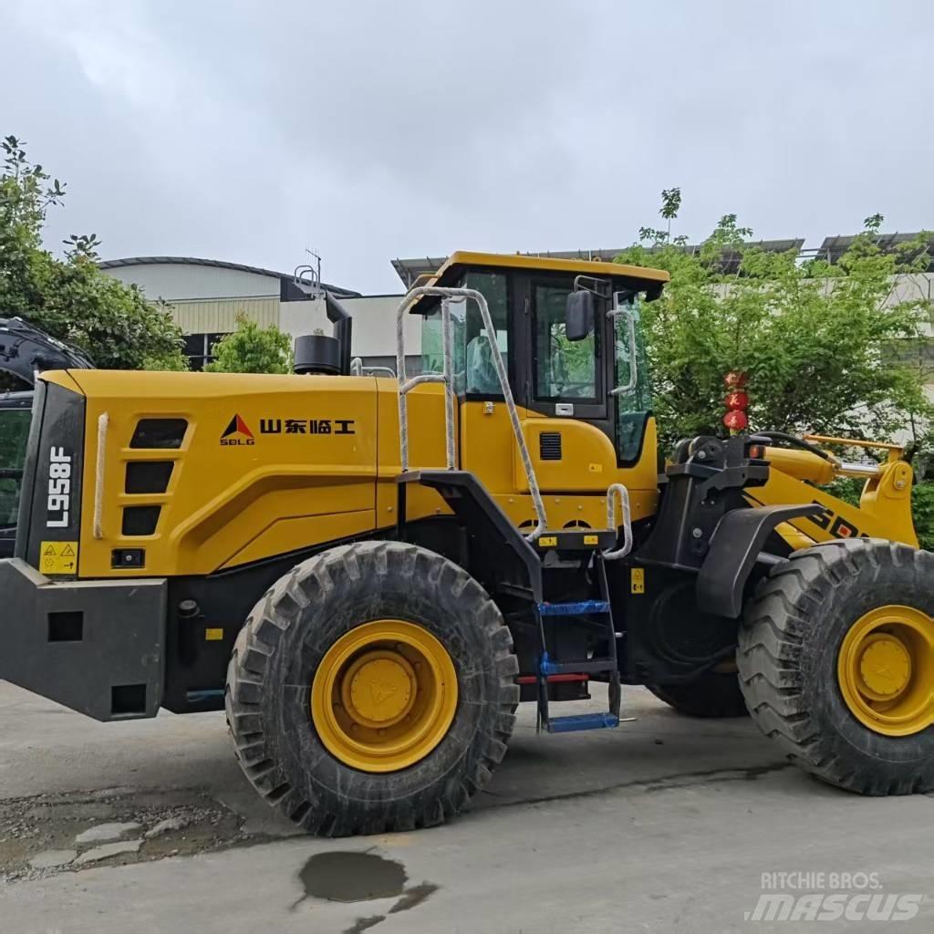 SDLG 958F Фронтальні навантажувачі