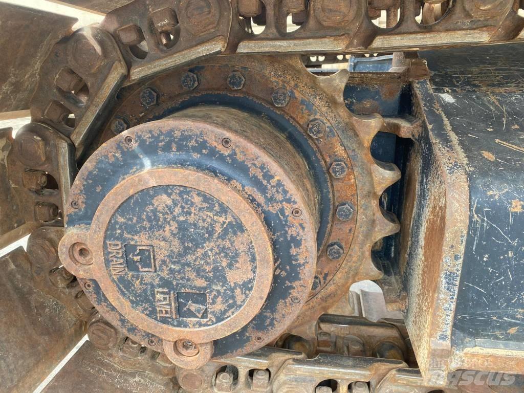 CAT 330 Гусеничні екскаватори
