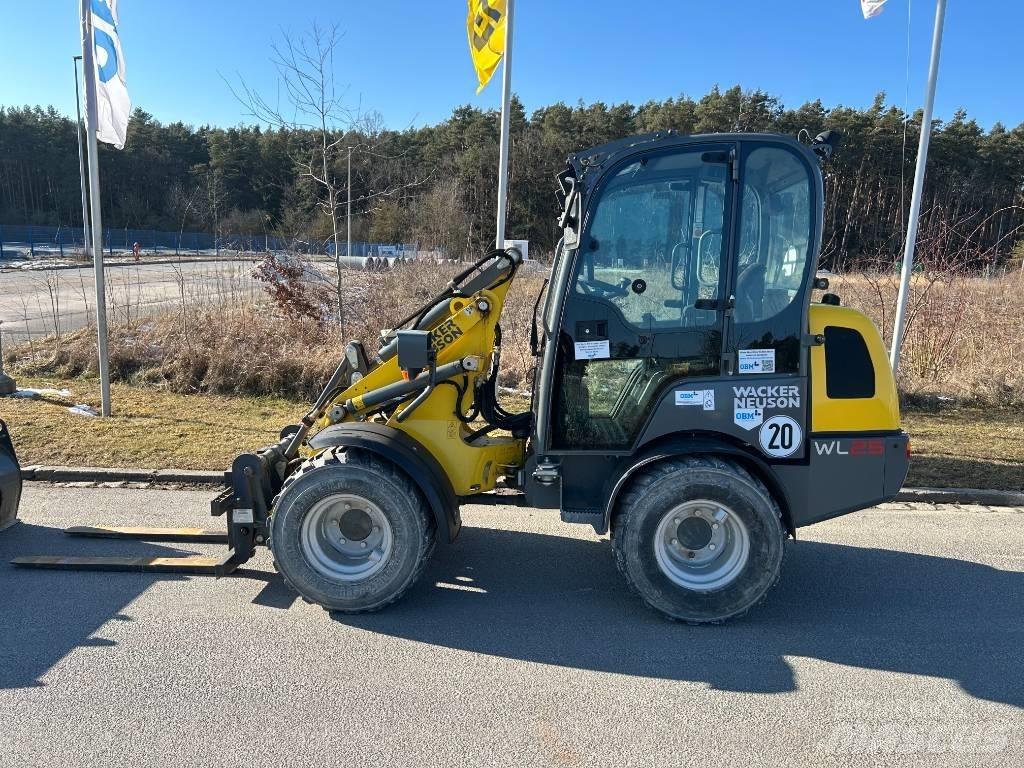 Wacker Neuson WL 25 Фронтальні навантажувачі