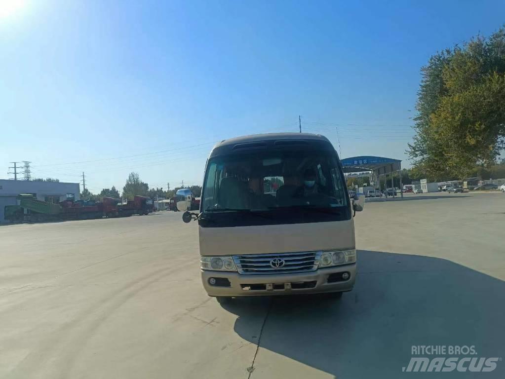 Toyota Coaster Bus Мікроавтобуси
