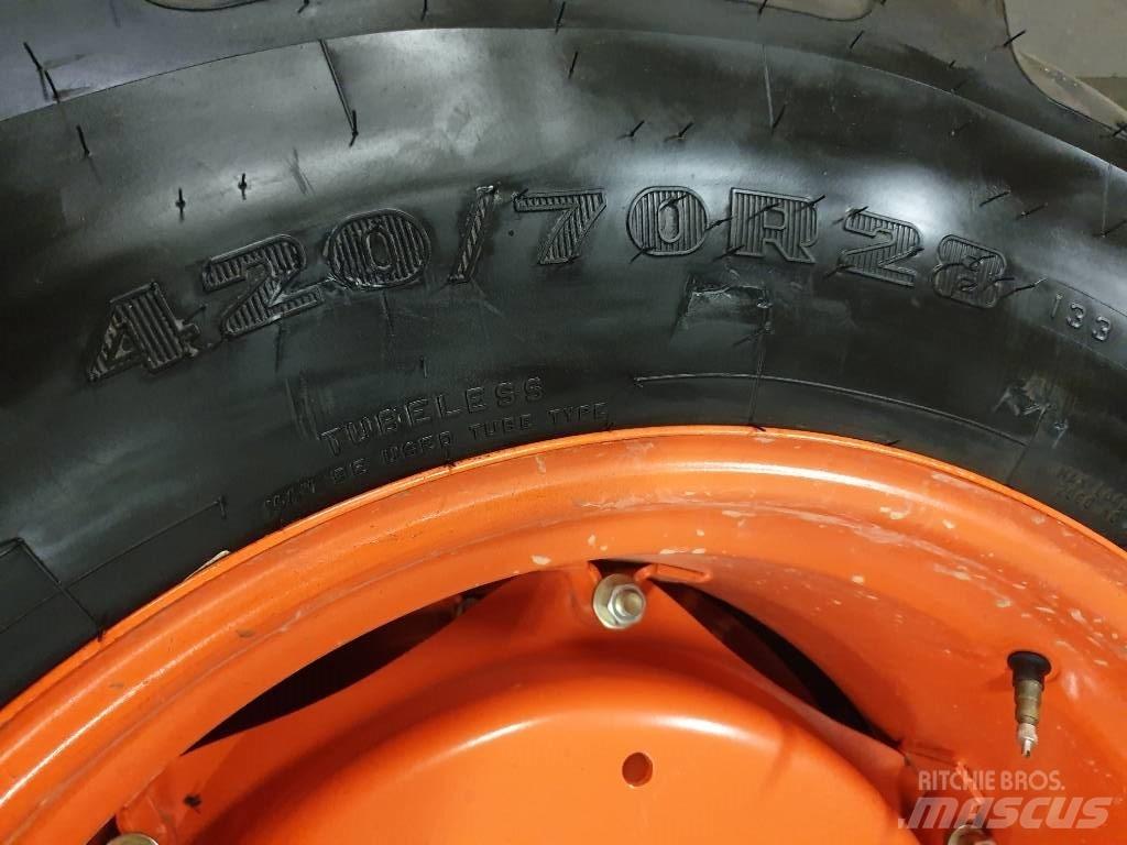 Kubota Hjul Інше додаткове обладнання для тракторів