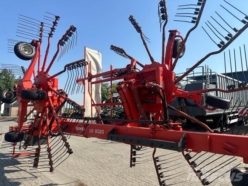 Kuhn GA 8020 Прибиральні комбайни