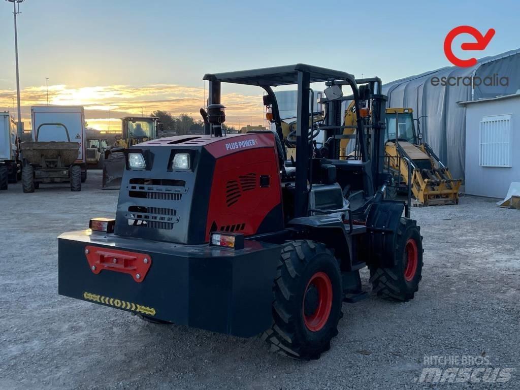 Plus Power T30A1 Телескопічні навантажувачі