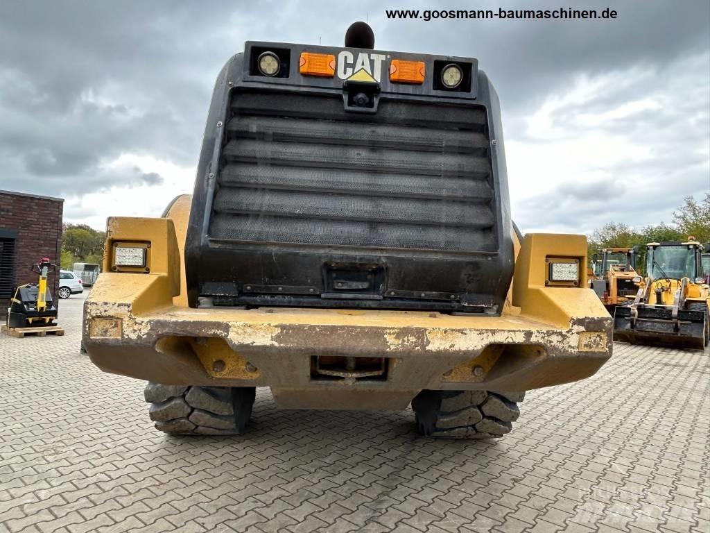 CAT 972 M Фронтальні навантажувачі