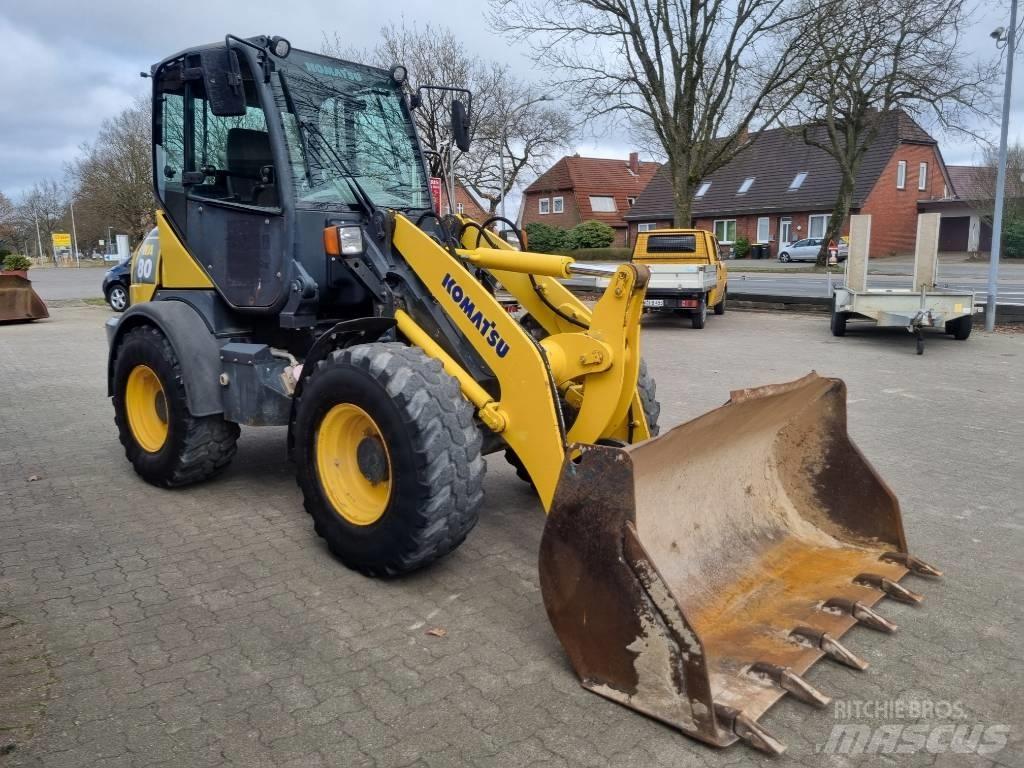 Komatsu WA 80-5 Фронтальні навантажувачі
