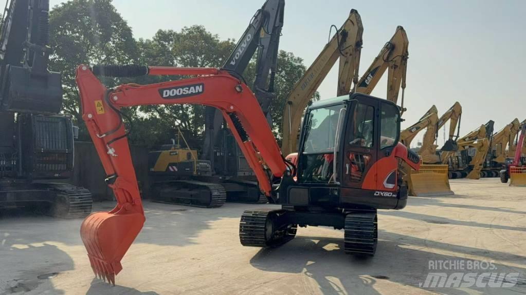 Doosan DX60-9C Міні-екскаватори < 7т