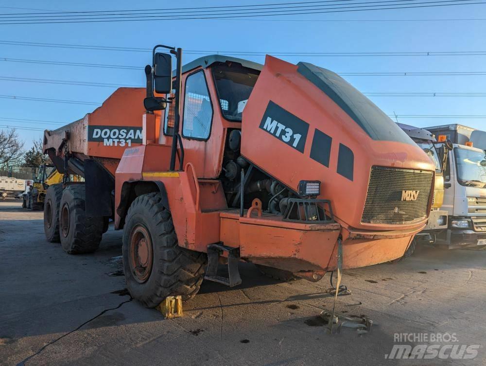 Doosan MT31 Зчленовані самоскиди