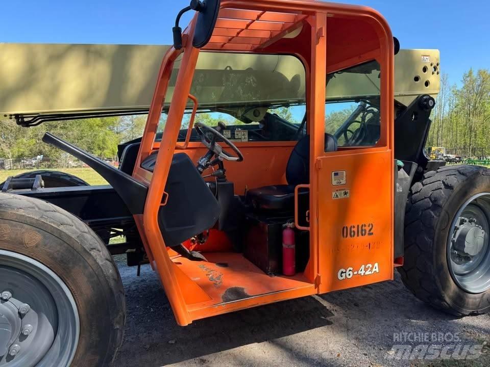JLG G 6-42 A Телескопічні навантажувачі
