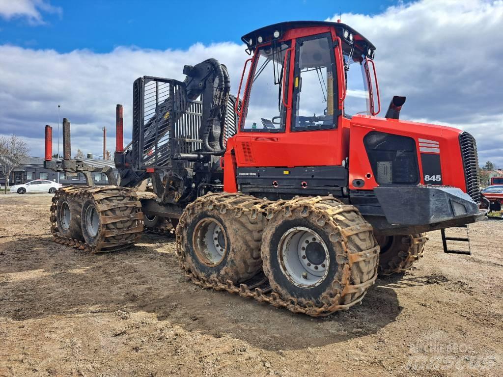 Komatsu 845 Форвардери