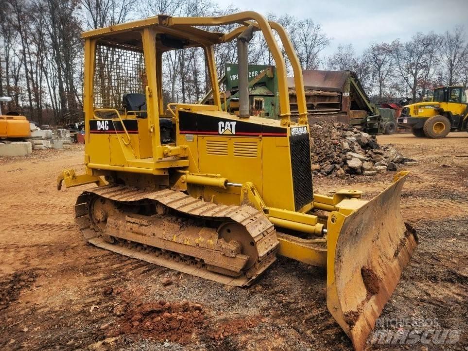 CAT D 4 C Гусеничні бульдозери