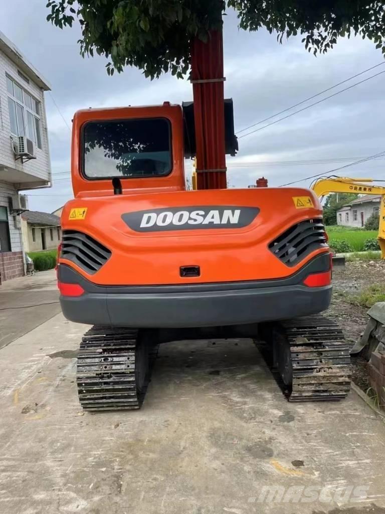 Doosan DX75-9C Середні екскаватори 7т. - 12т.