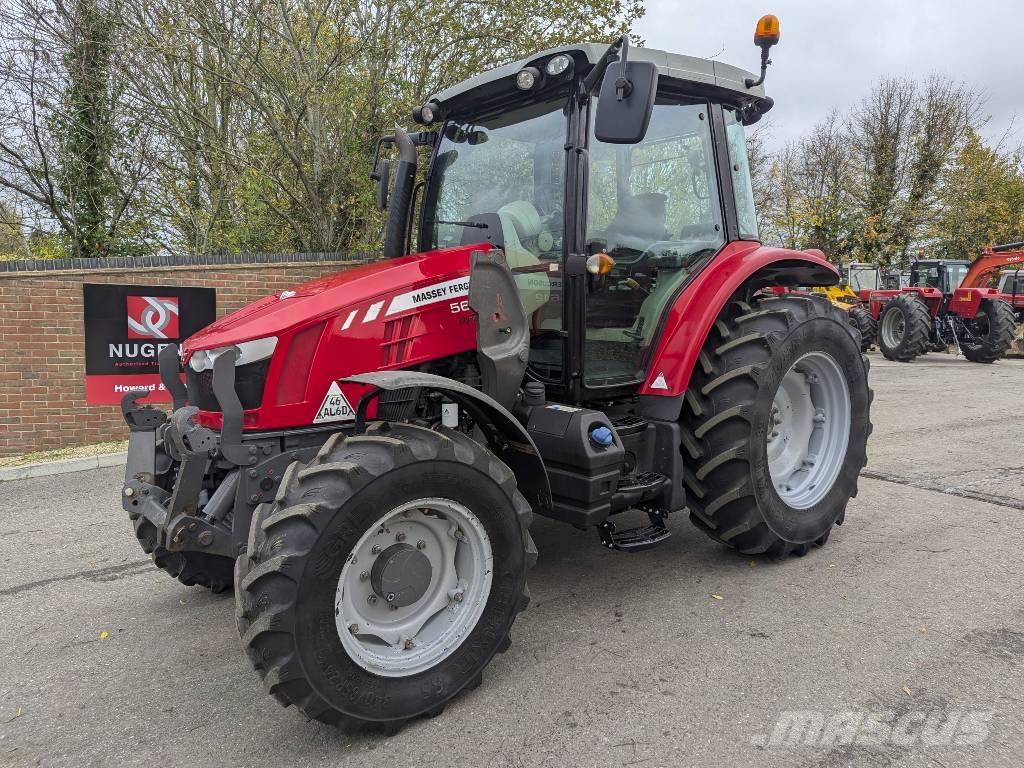 Massey Ferguson 5612 Трактори