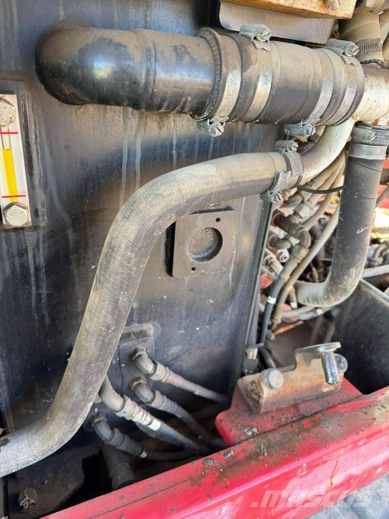 Takeuchi TB260 Міні-екскаватори < 7т