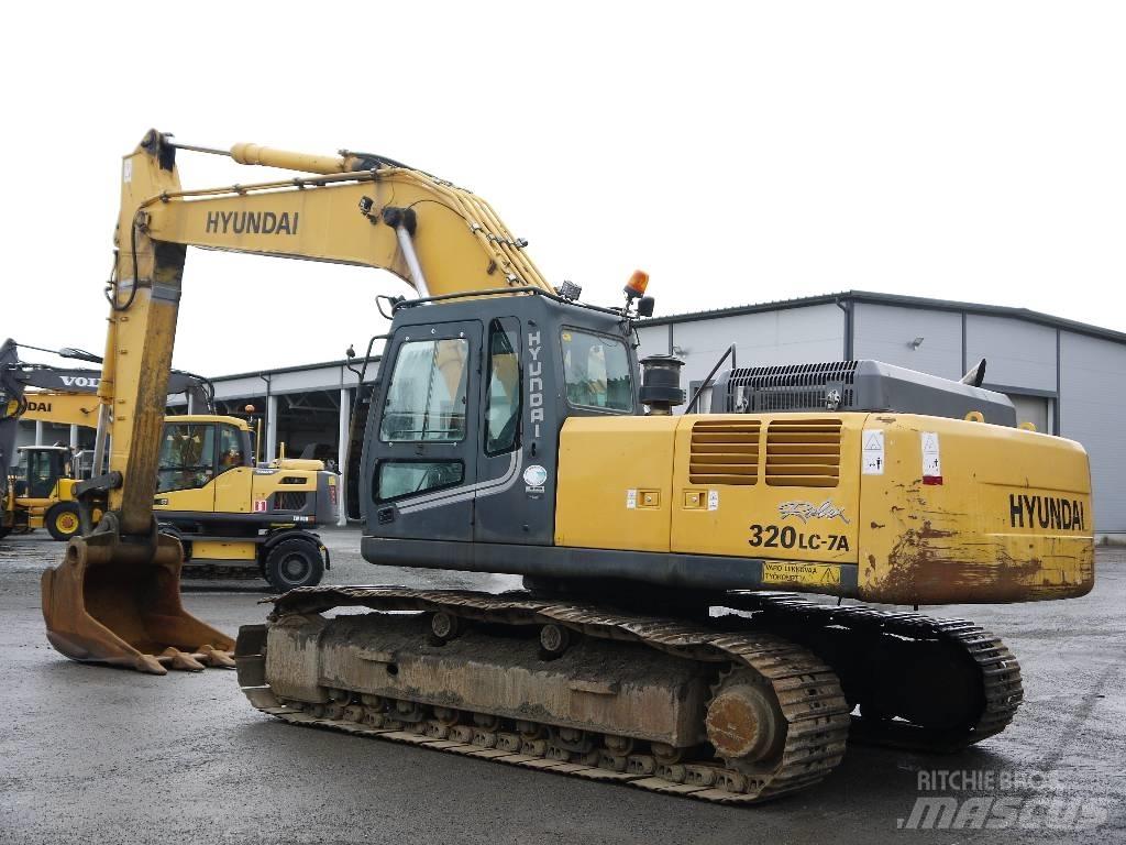 Hyundai R 320 LC-7A Гусеничні екскаватори