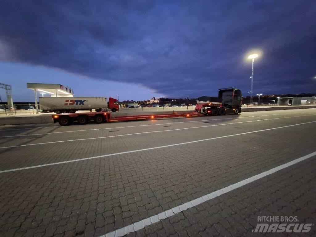 Scania R 560 Тягачі