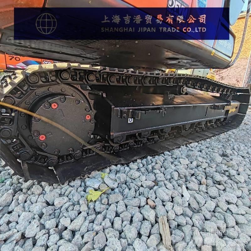 Hitachi ZX 120 Гусеничні екскаватори