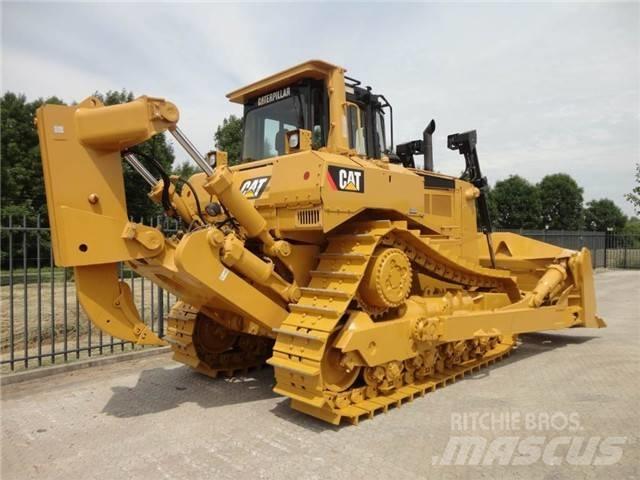 CAT D 8 R Гусеничні бульдозери