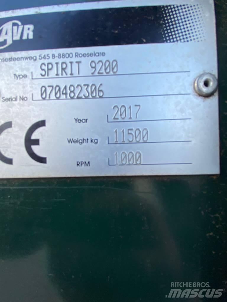 AVR Spirit 9200 Картоплезбиральні комбайни