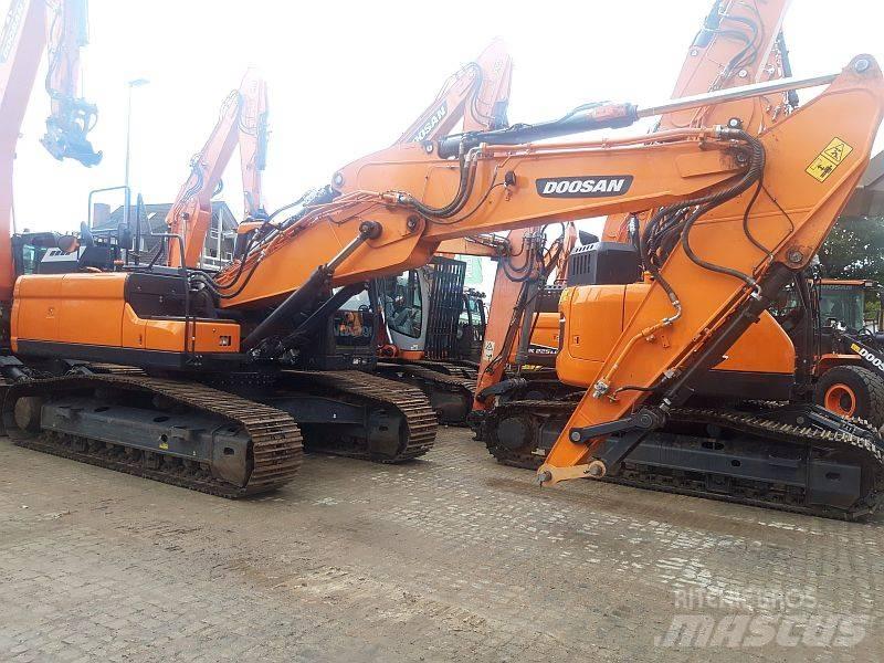 Doosan DX 255 LC-5 Гусеничні екскаватори