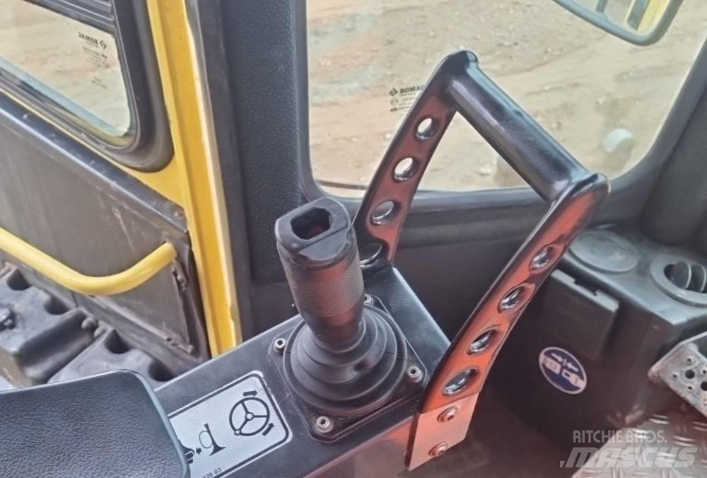 Bomag BC722RB2 Трамбувальники