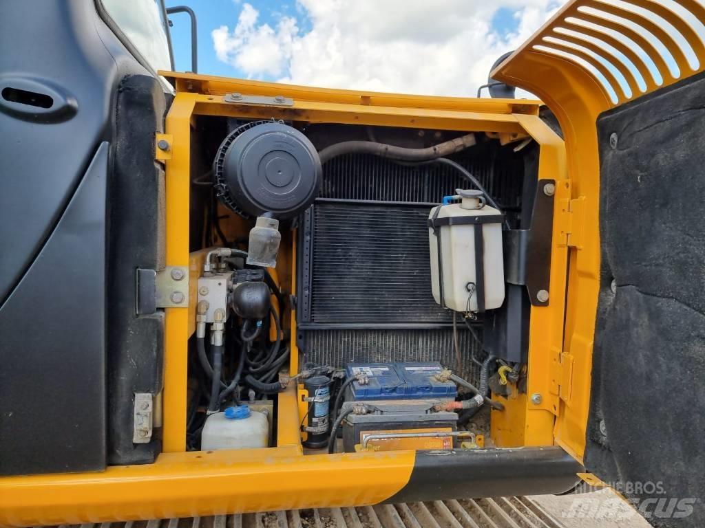 JCB JS 130 LC Гусеничні екскаватори