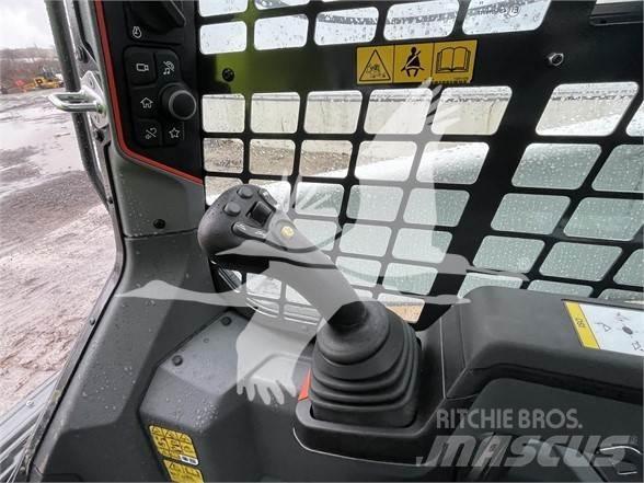 Bobcat T76 Міні-навантажувачі