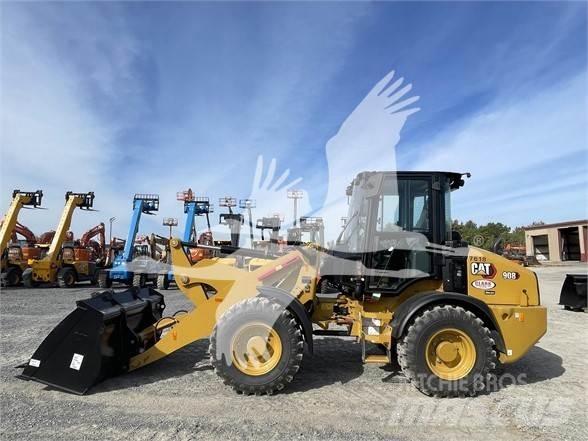 CAT 908 Фронтальні навантажувачі