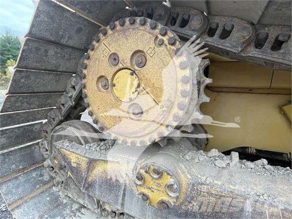 CAT D6T LGP Гусеничні бульдозери
