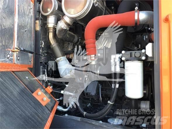 Doosan DL300 Фронтальні навантажувачі