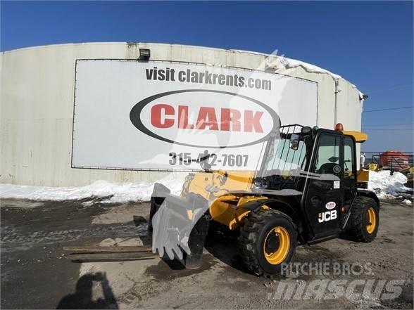JCB 525-60 Телескопічні навантажувачі