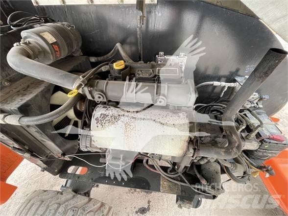 JLG 460SJ Телескопічні підйомники