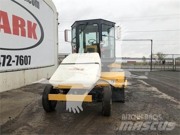  LAYMOR SM400 Підмітальні машини