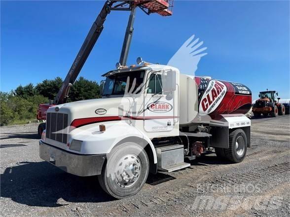 Peterbilt 330 Поливальні машини