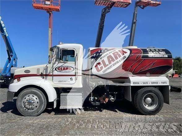 Peterbilt 330 Поливальні машини