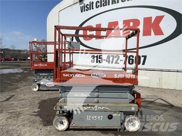 SkyJack SJ3219 Підйомники-ножиці