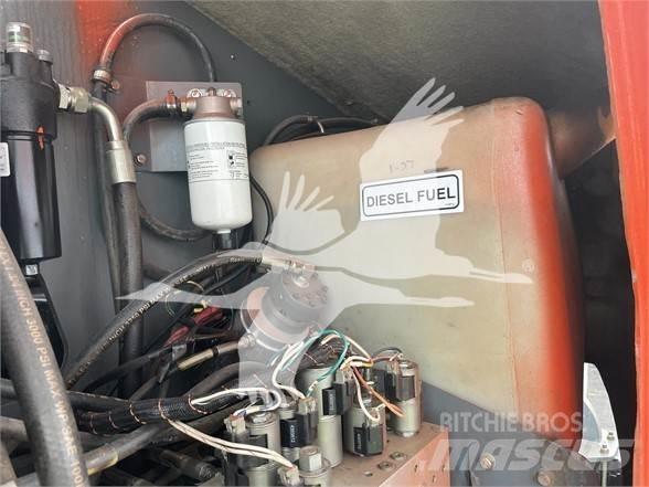 SkyJack SJ66T Телескопічні підйомники