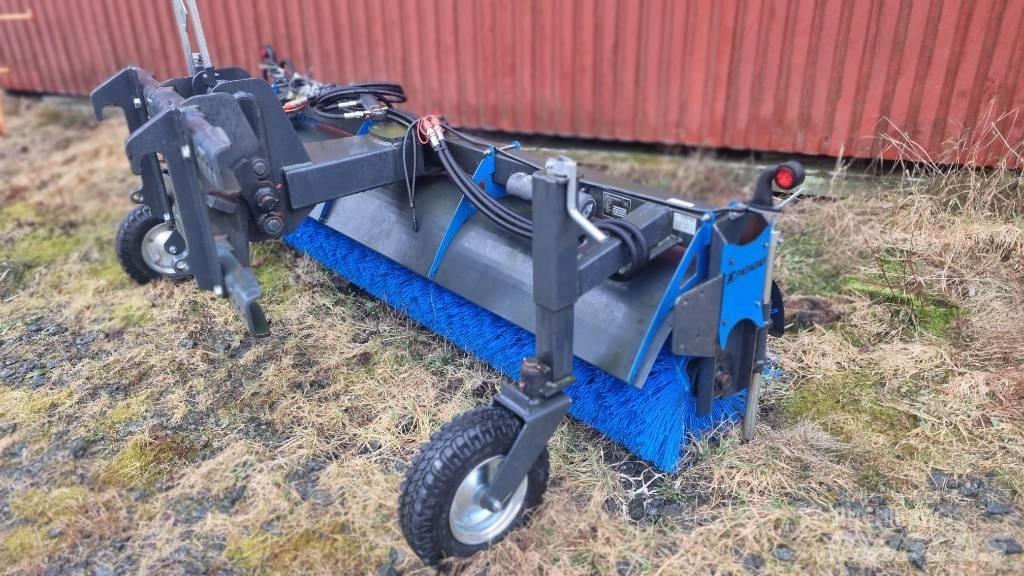 Ysta SV 250 Підмітальні машини