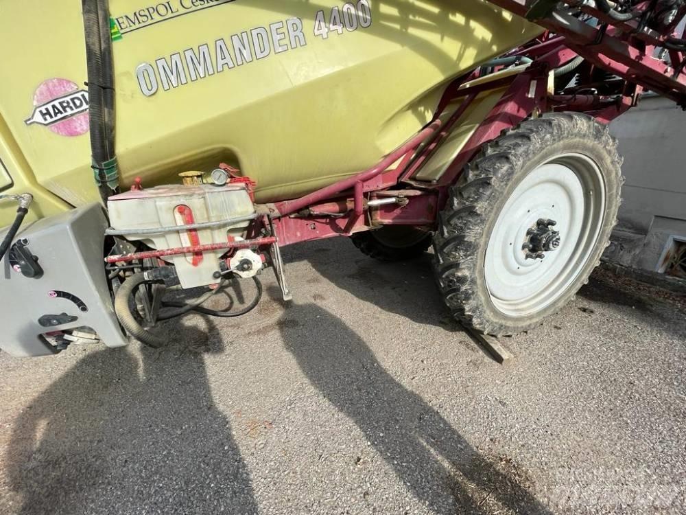 Hardi Commander 4400 Причіпні обприскувачі