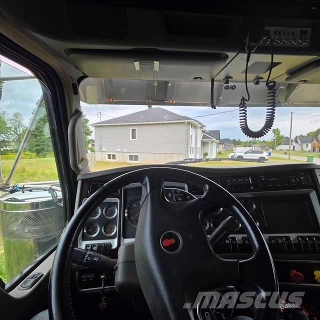 Kenworth W 900 Самоскиди
