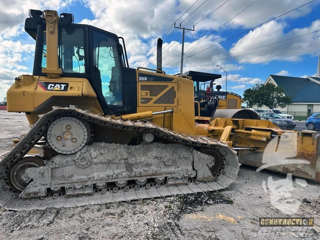 CAT D 6 N Гусеничні бульдозери