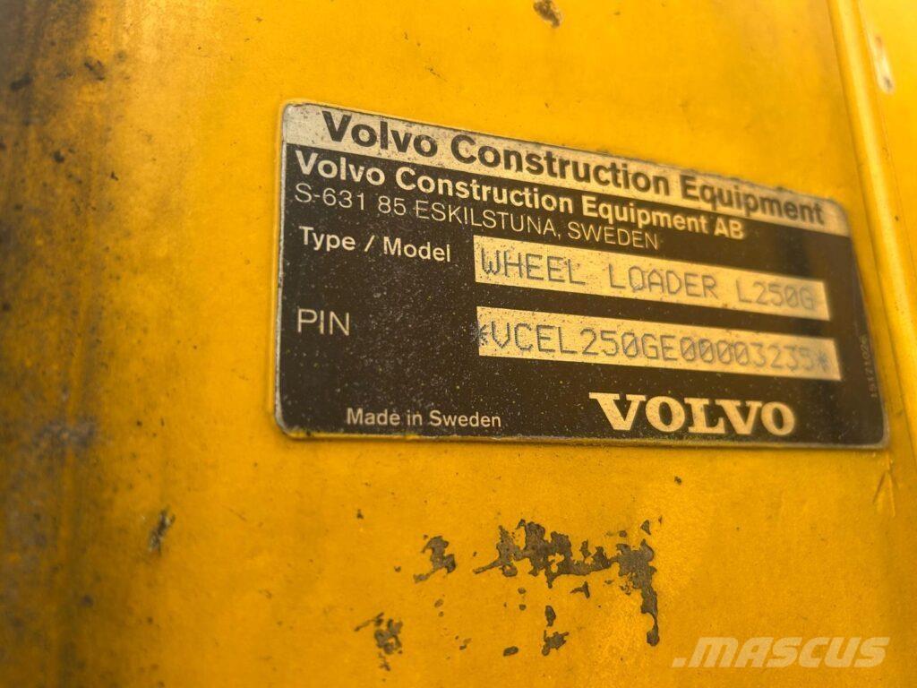 Volvo L250G Фронтальні навантажувачі
