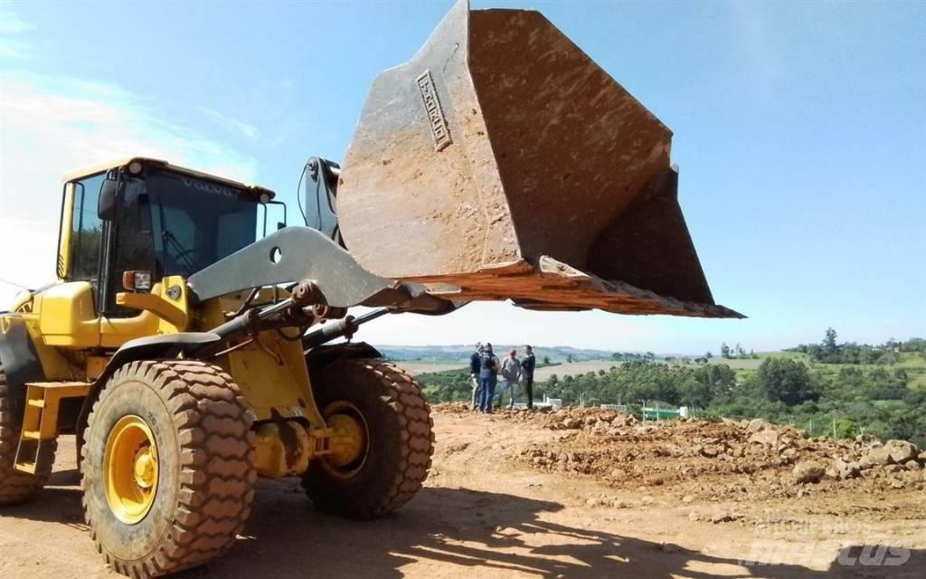 Volvo L 90 F Фронтальні навантажувачі