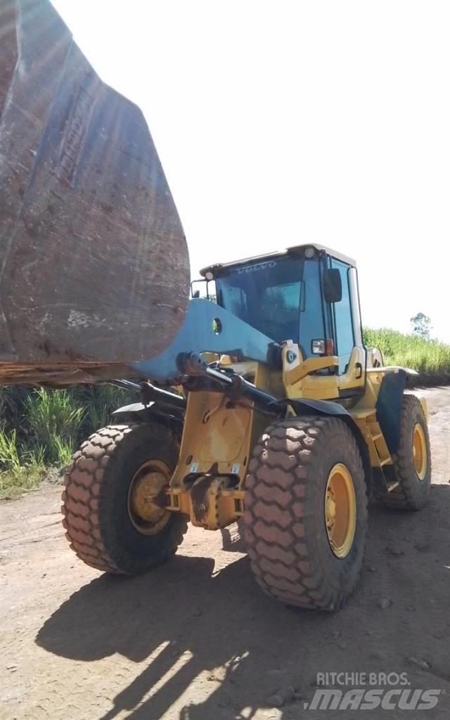 Volvo L 90 F Фронтальні навантажувачі